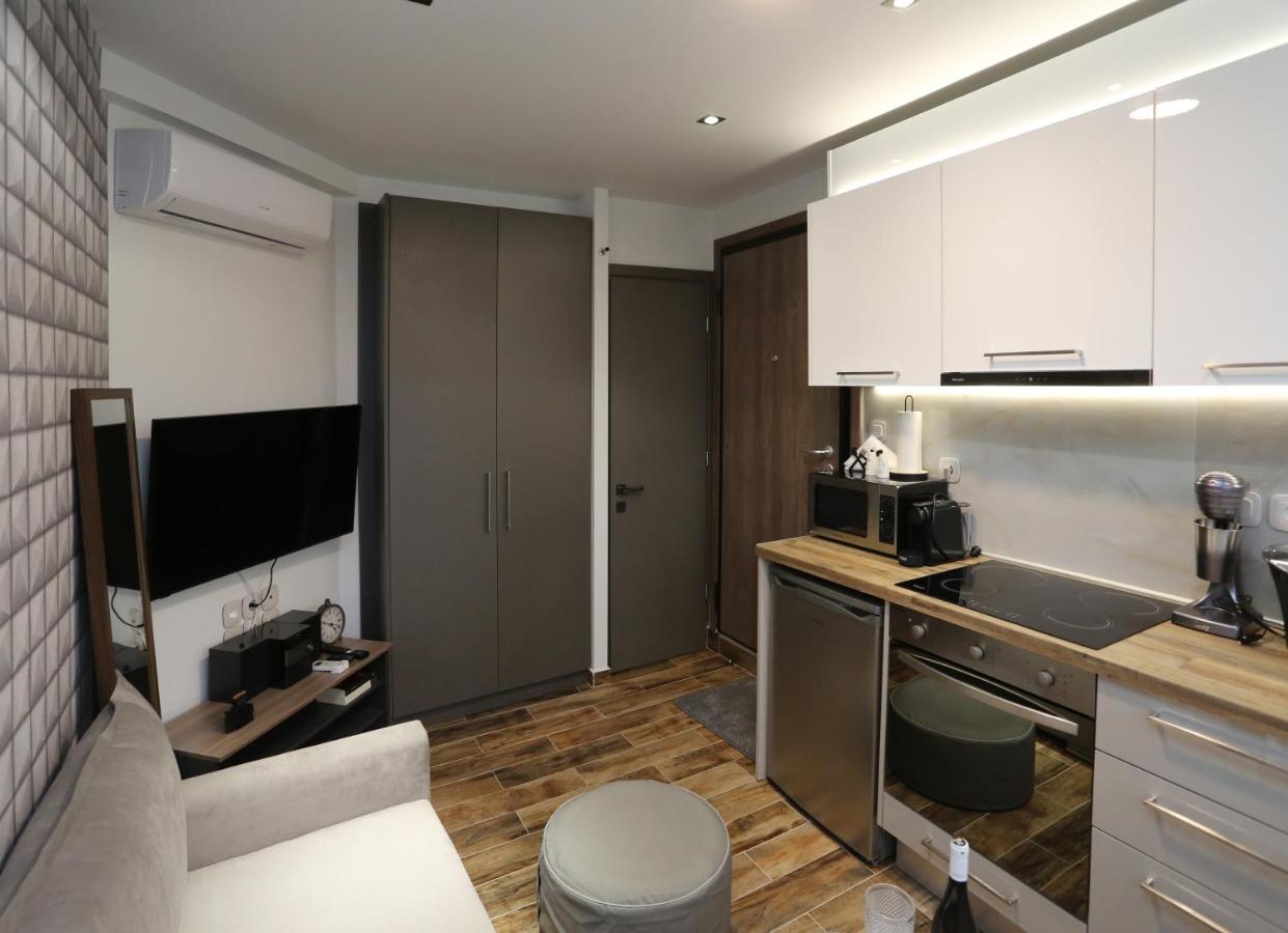 La Larissa Luxury Apartments Dafne Exteriér fotografie