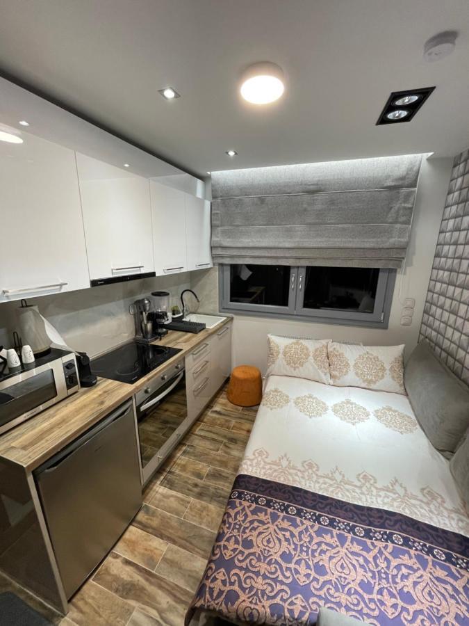 La Larissa Luxury Apartments Dafne Exteriér fotografie